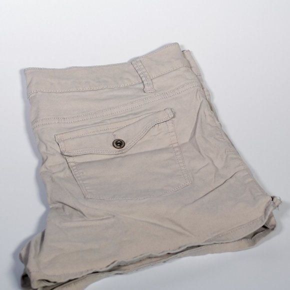 Sold - Picture 3 of 6